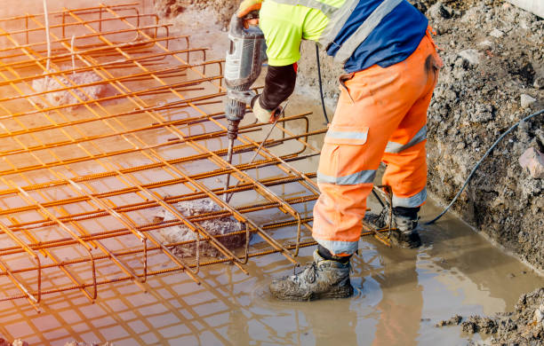 Best Concrete Sidewalk Installation  in Goldenrod, FL